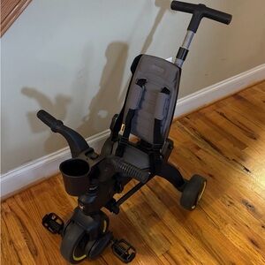 Kids Tricycle with Adjustable Seat - Black and Yellow